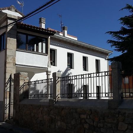 Casa Del Cura Hotell Las Navas del Marqués Eksteriør bilde