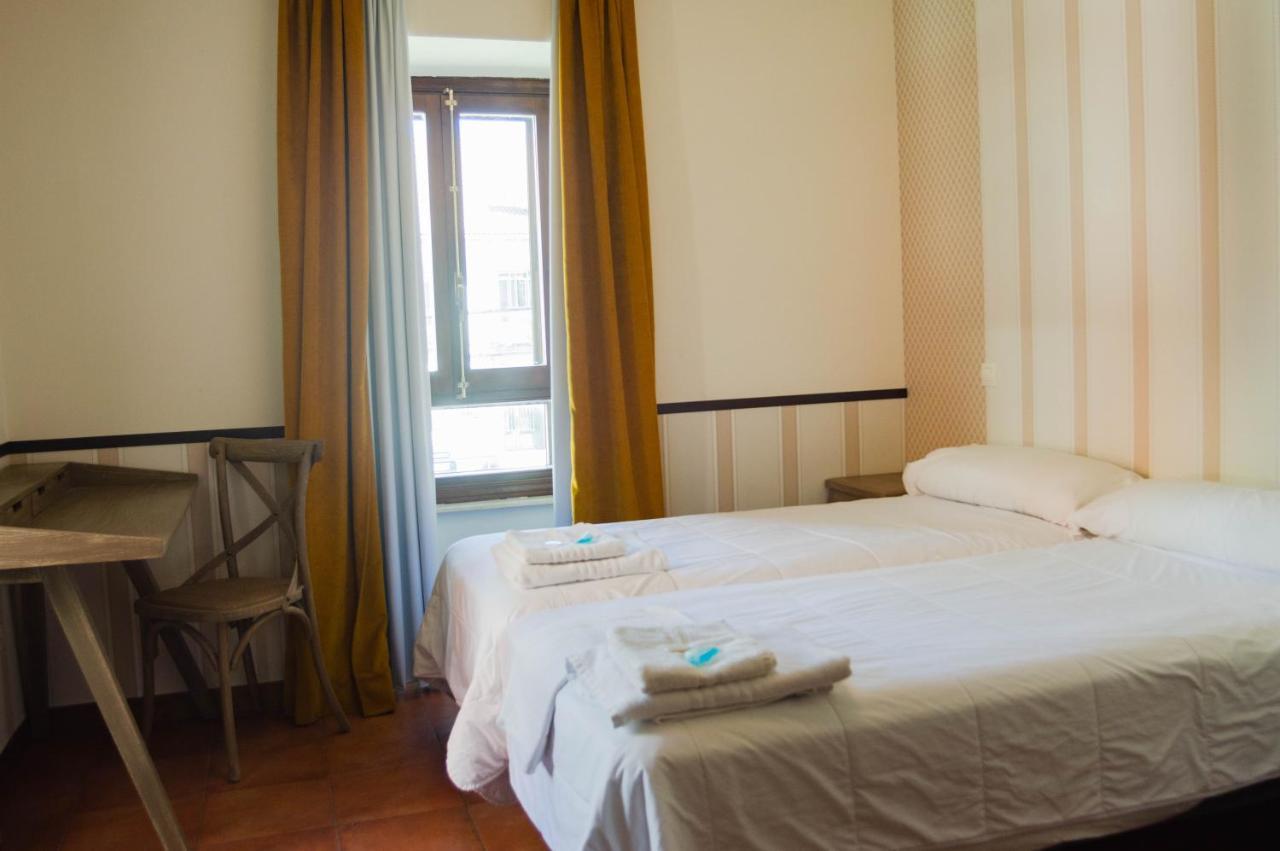 Casa Del Cura Hotell Las Navas del Marqués Eksteriør bilde